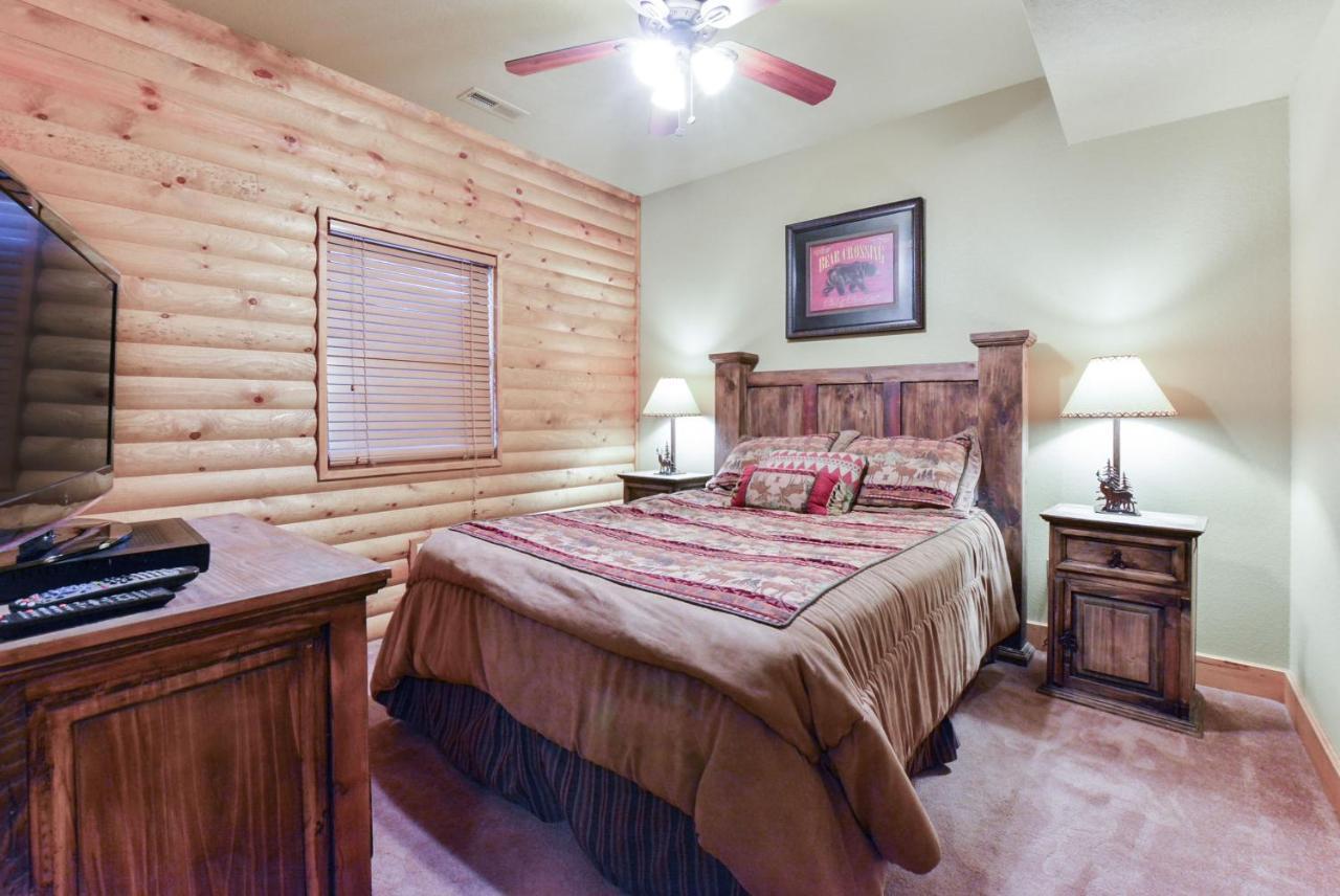 Lampe Luxury Lakefront Chalet Resort 2 Pools Free Amenities Dock Kayaks Waterslide מראה חיצוני תמונה